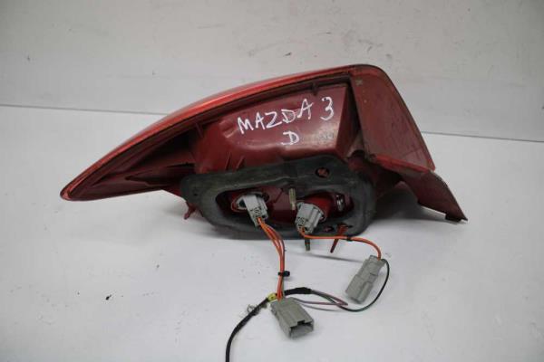 FEU ARRIERE DROIT MAZDA - Vue 2